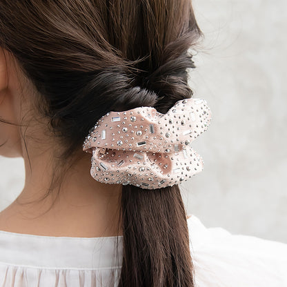 シュシュ サテン生地 ビジュー付き