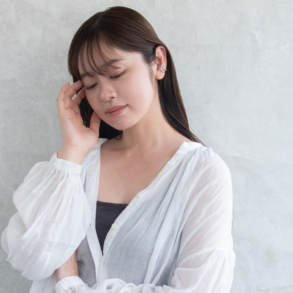 イヤーカフ ニッケルフリー メタル キュービックジルコニア ウェーブ ダブル ライン イヤリング 【左耳用】