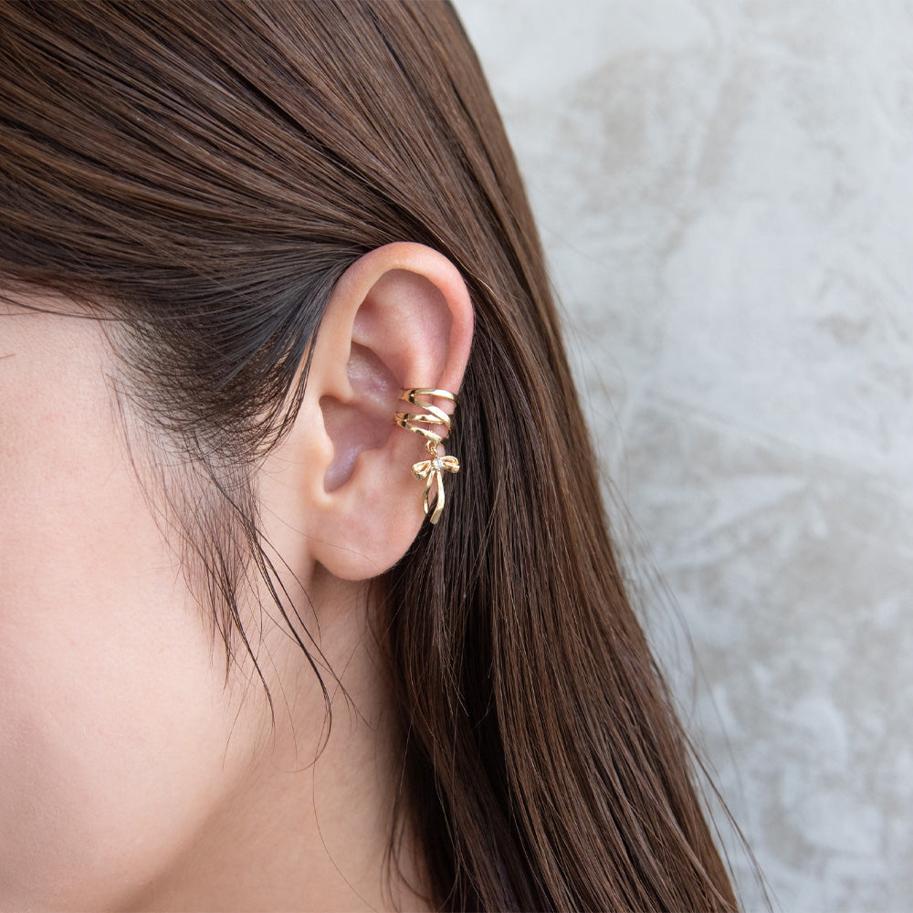 イヤーカフ ニッケルフリー メタル キュービックジルコニア リボン 下がり イヤリング 【左耳用】