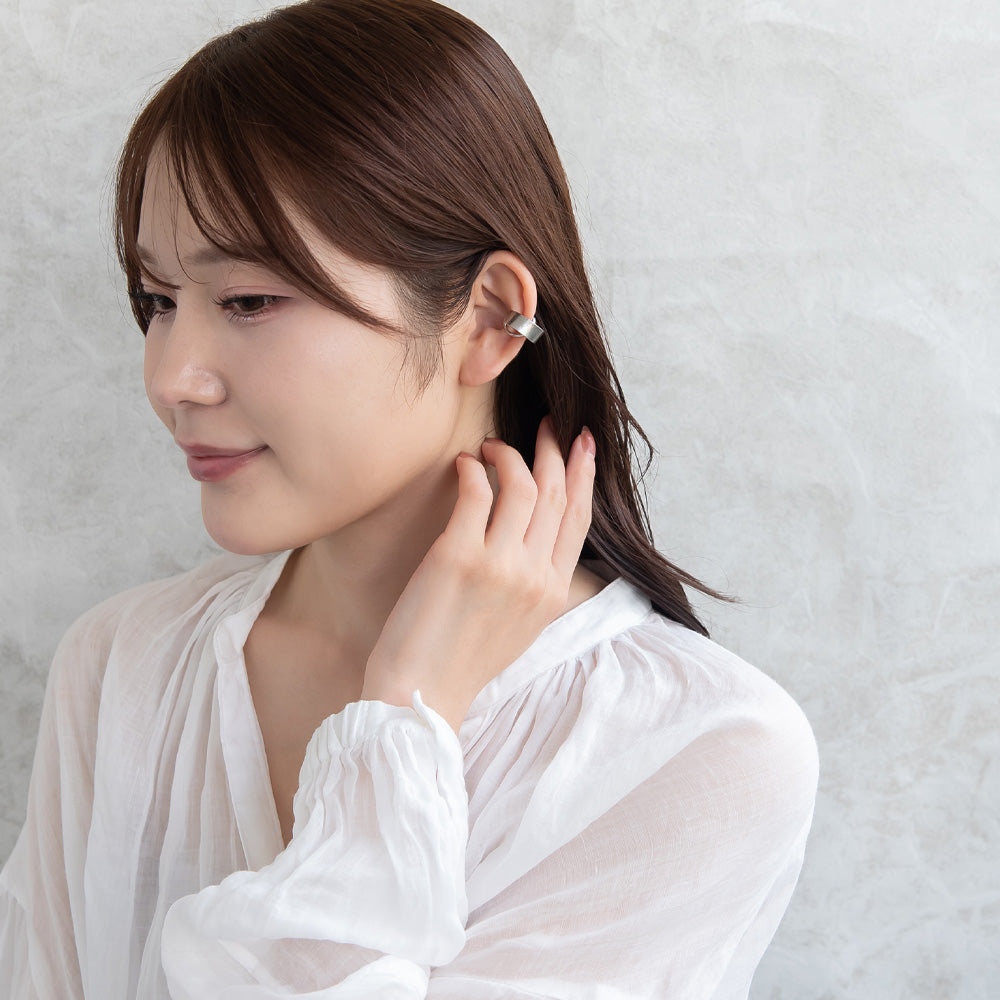 イヤーカフ ニッケルフリー メタル 梨地 イヤリング 【片耳用】