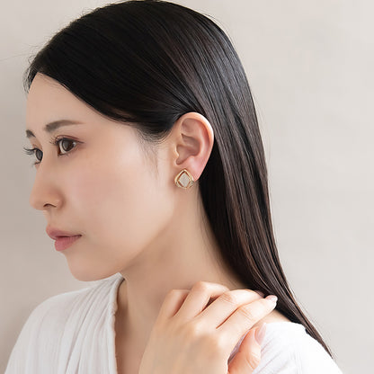 イヤリング ニッケルフリー メタルフレーム 合成キャッツアイ スクエア ネジバネ式イヤリング