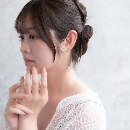 Classy イヤリング ニッケルフリー メタル ワイヤー フラワー ビッグ 半透明 ネジバネ式イヤリング