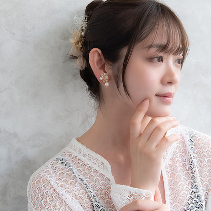 Classy イヤリング ニッケルフリー メタル ワイヤー フラワー 半透明 パール ビーズ ネジバネ式イヤリング