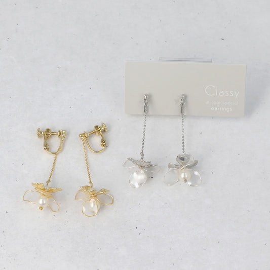 Classy イヤリング ニッケルフリー メタル ワイヤー フラワー 半透明 パール チェーン 下がり ネジバネ式イヤリング