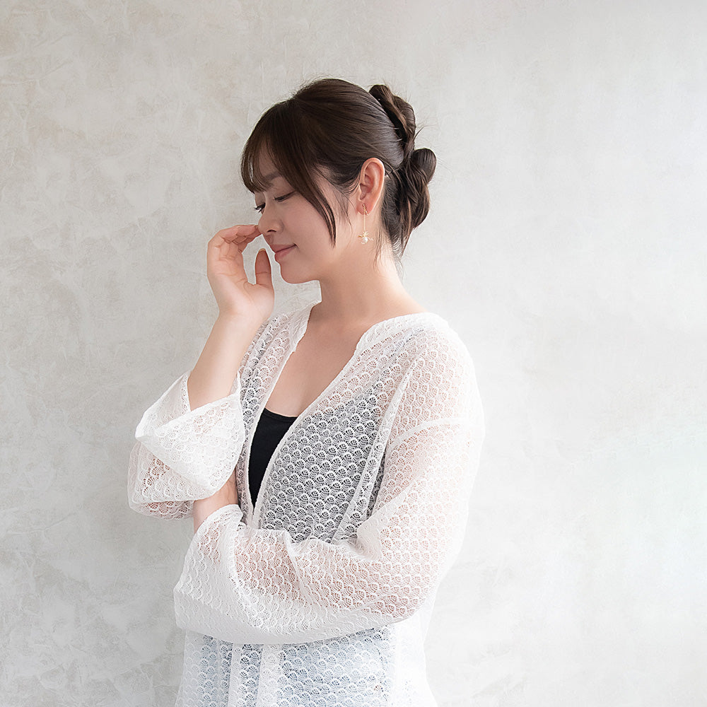 Classy イヤリング ニッケルフリー メタル ワイヤー フラワー 半透明 パール チェーン 下がり ネジバネ式イヤリング