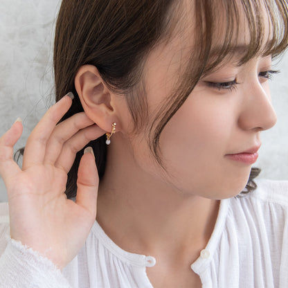 イヤリング ニッケルフリー メタル キュービックジルコニア ミニ カラーストーン ライン 下がり ネジバネ式イヤリング