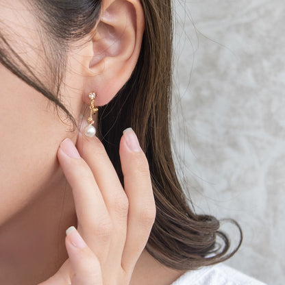 イヤリング ニッケルフリー メタル ミニ カラーストーン パール 下がり ネジバネ式イヤリング