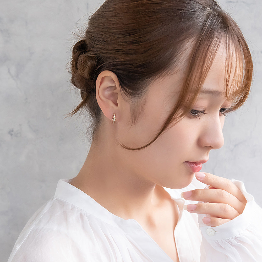 イヤリング ニッケルフリー キュービックジルコニア メタル ダブルライン ネジバネ式イヤリング