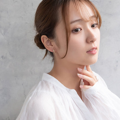 イヤリング ニッケルフリー キュービックジルコニア メタル ダブルライン ネジバネ式イヤリング