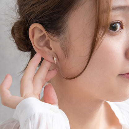 イヤリング ニッケルフリー キュービックジルコニア メタル ダブルライン ネジバネ式イヤリング