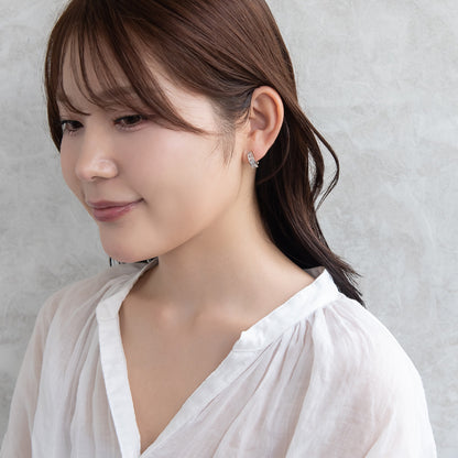 イヤリング ニッケルフリー キュービックジルコニア メタル ライン ネジバネ式イヤリング