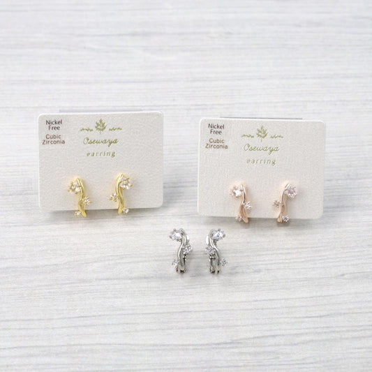 イヤリング ニッケルフリー キュービックジルコニア メタル ウェーブ 3粒 ネジバネ式イヤリング