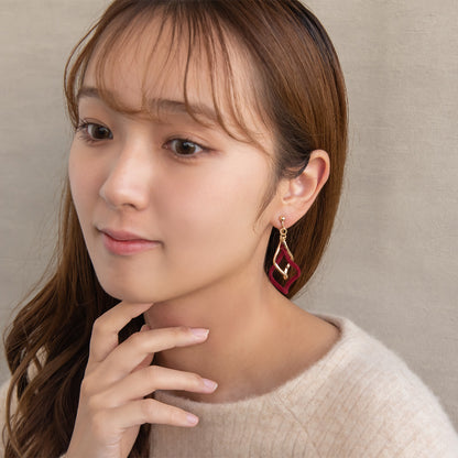 イヤリング ニッケルフリー メタル フロッキー カラー ツイスト ロンバス ネジバネ式イヤリング