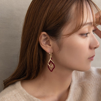 イヤリング ニッケルフリー メタル フロッキー カラー ツイスト ロンバス ネジバネ式イヤリング