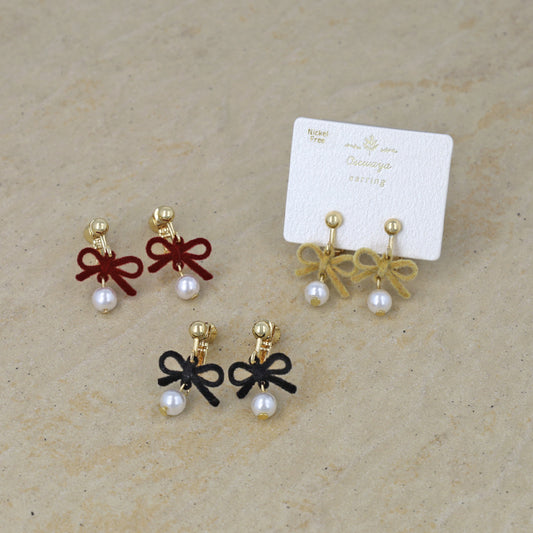 イヤリング ニッケルフリー メタル フロッキー カラー リボン パール ネジバネ式イヤリング