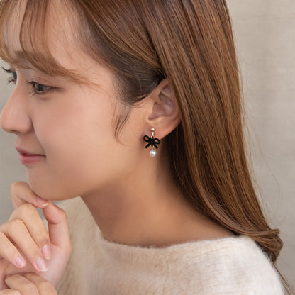 イヤリング ニッケルフリー メタル フロッキー カラー リボン パール ネジバネ式イヤリング