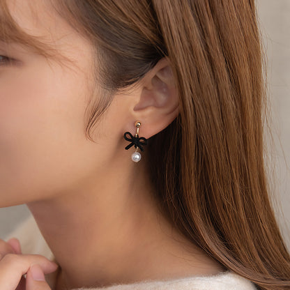 イヤリング ニッケルフリー メタル フロッキー カラー リボン パール ネジバネ式イヤリング