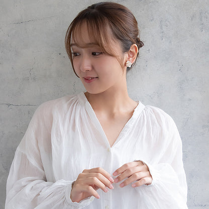 Classy イヤリング ニッケルフリー フラワー パール ネジバネ式イヤリング