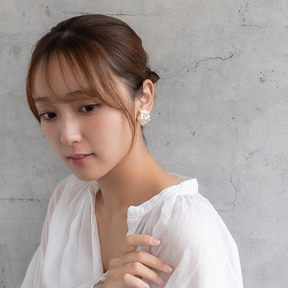 Classy イヤリング ニッケルフリー フラワー パール ネジバネ式イヤリング