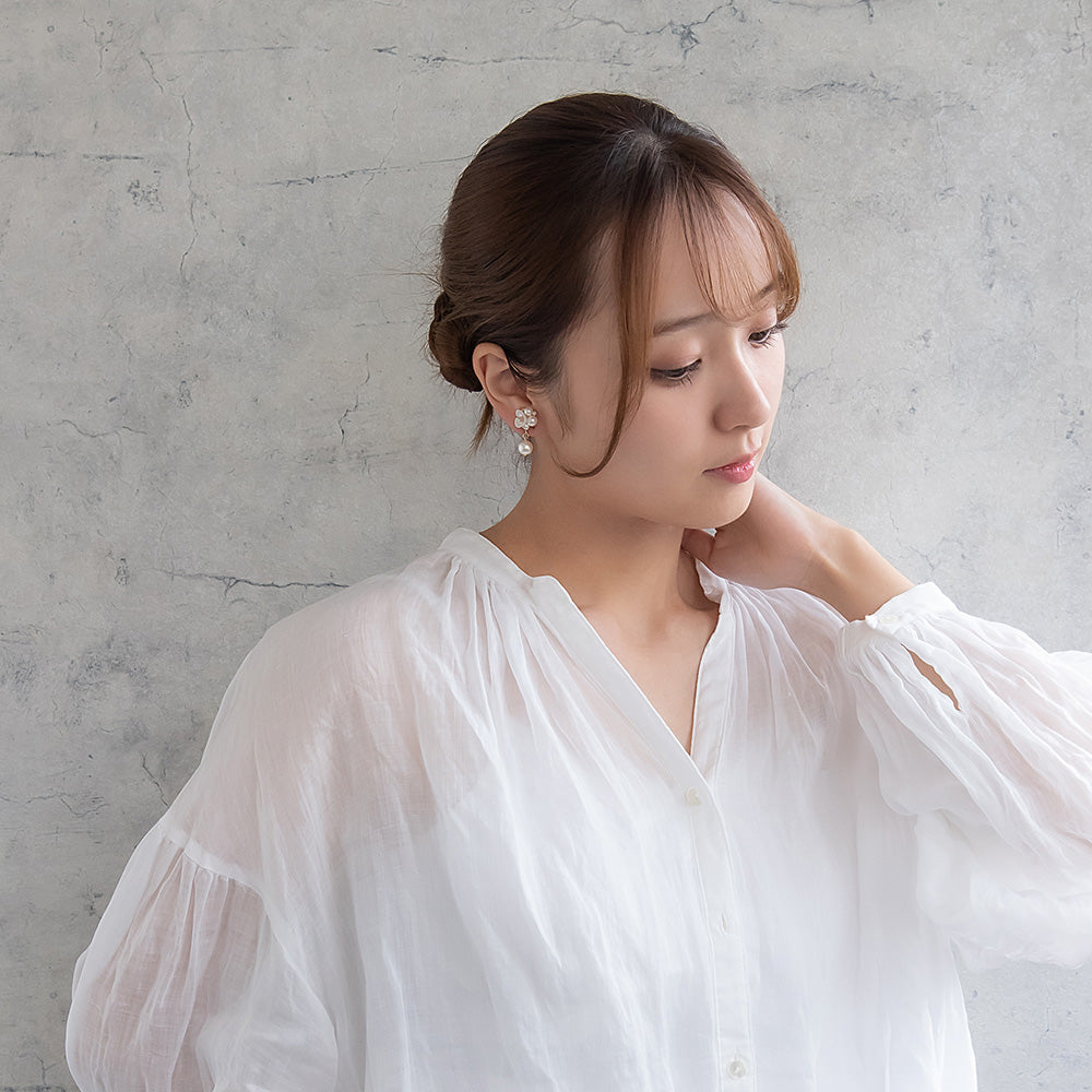 Classy イヤリング ニッケルフリー フラワー パール ネジバネ式イヤリング