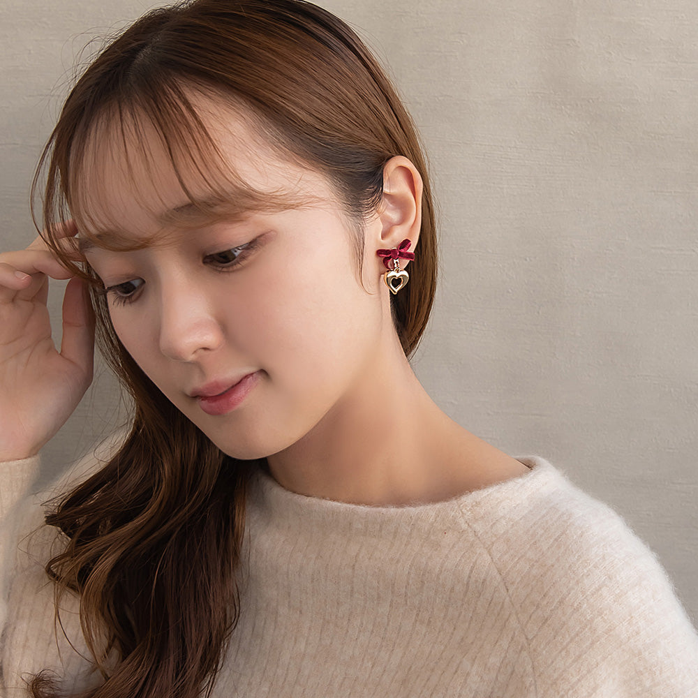 イヤリング  ニッケルフリー リボン ハート ベロア ネジバネ式イヤリング