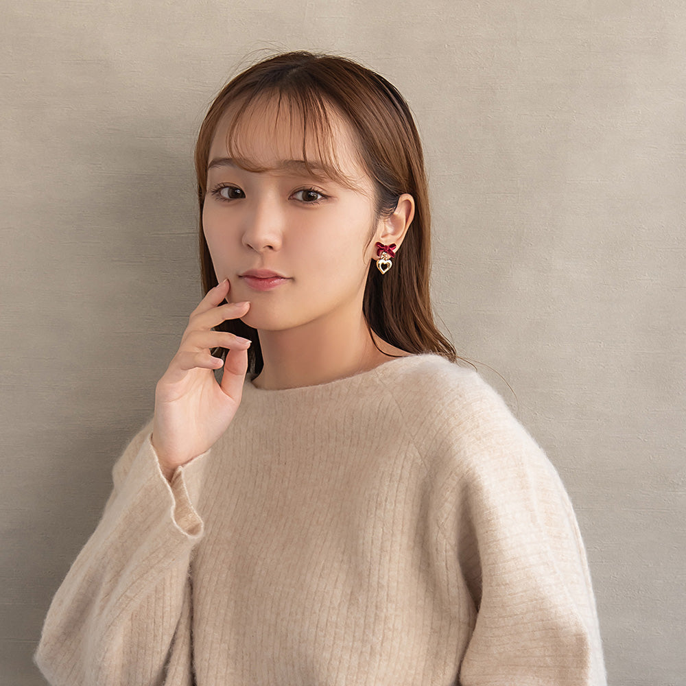 イヤリング  ニッケルフリー リボン ハート ベロア ネジバネ式イヤリング