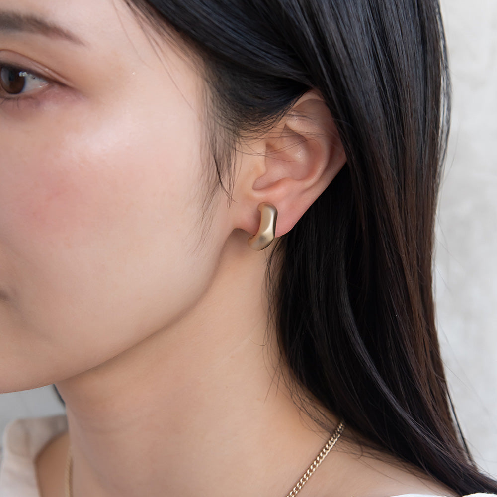 イヤリング ニッケルフリー sable gold メタル ハーフサークル カット ライン ネジバネ式イヤリング