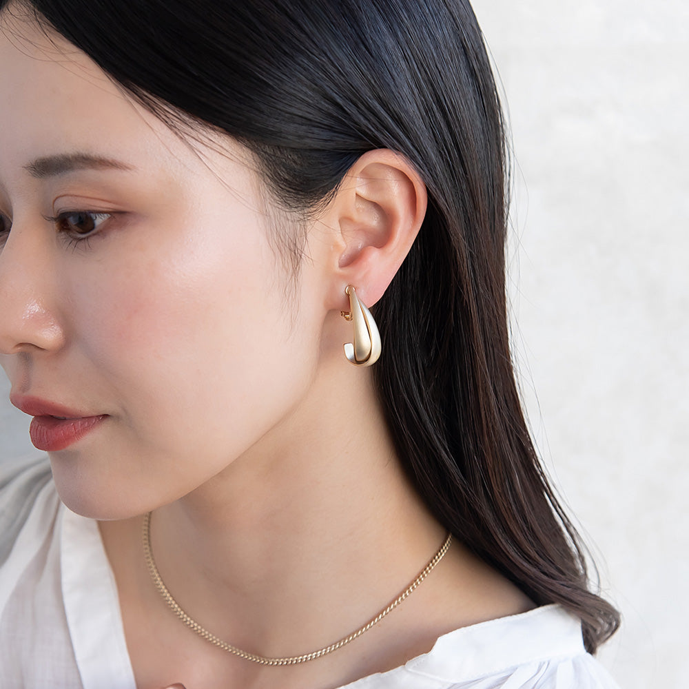 イヤリング ニッケルフリー sable gold メタル ダブル ライン クロス ドロップ ネジバネ式イヤリング