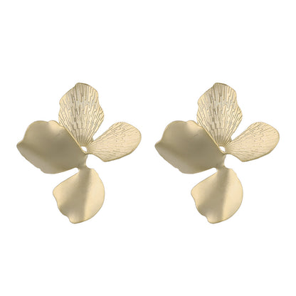 イヤリング ニッケルフリー sable gold メタル ツイスト フラワー ネジバネ式イヤリング