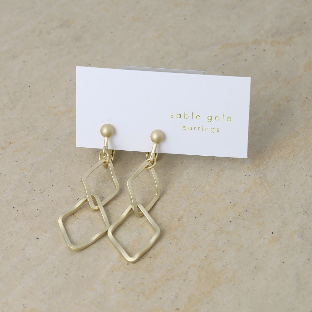 イヤリング ニッケルフリー sable gold メタル ウェーブ ロンバス ネジバネ式イヤリング