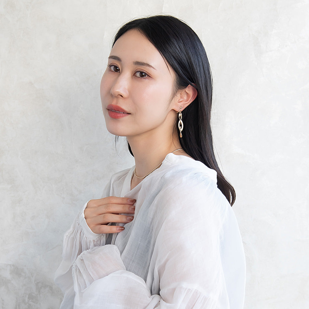 イヤリング ニッケルフリー sable gold メタル オーバル ツイスト チェーン ネジバネ式イヤリング