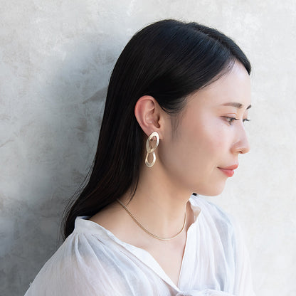 イヤリング ニッケルフリー sable gold メタル オーバル ツイスト ダブル ネジバネ式イヤリング