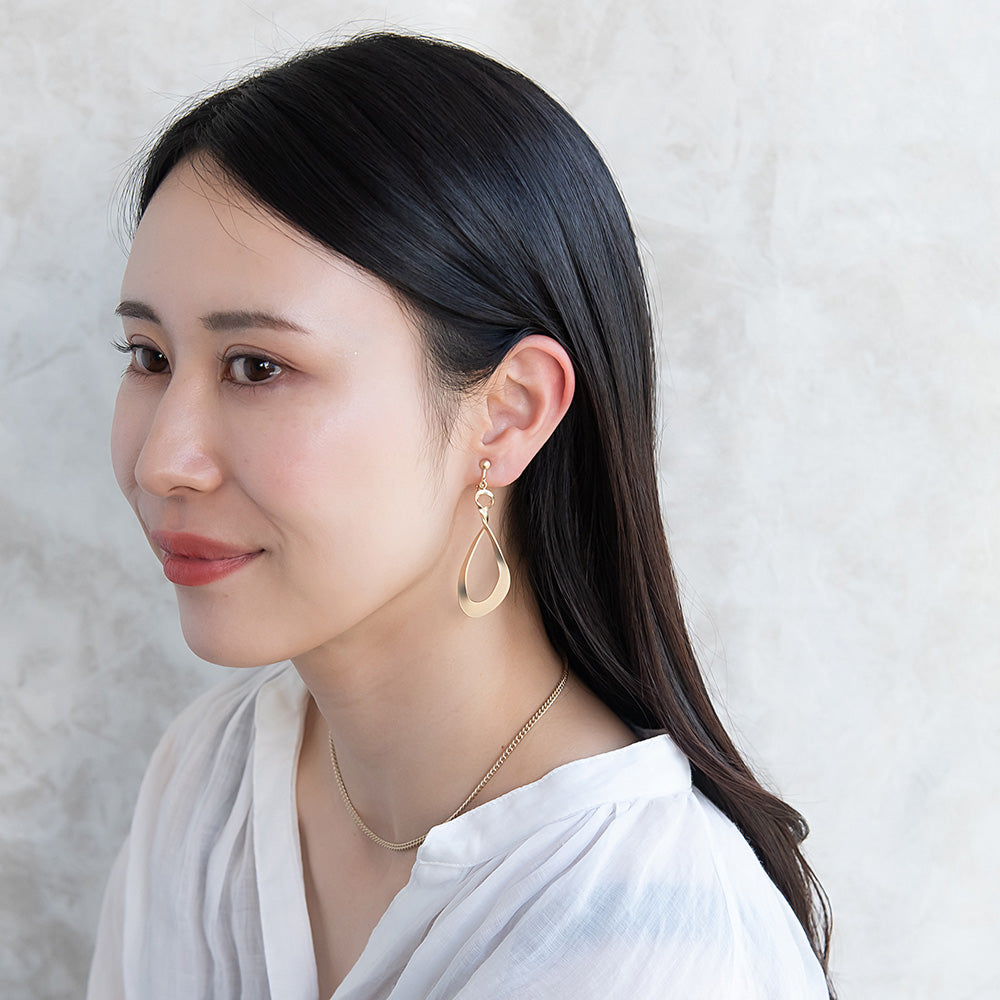 イヤリング ニッケルフリー sable gold メタル ツイスト ドロップ ネジバネ式イヤリング