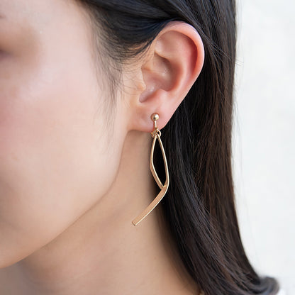 イヤリング ニッケルフリー sable gold メタル ダブル カーブ ライン ネジバネ式イヤリング