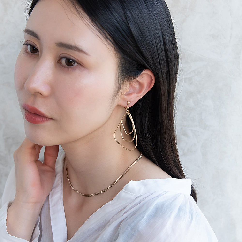 イヤリング ニッケルフリー sable gold メタル トリプル 変形 ドロップ ネジバネ式イヤリング