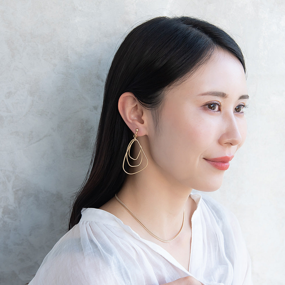 イヤリング ニッケルフリー sable gold メタル トリプル 変形 ドロップ ネジバネ式イヤリング