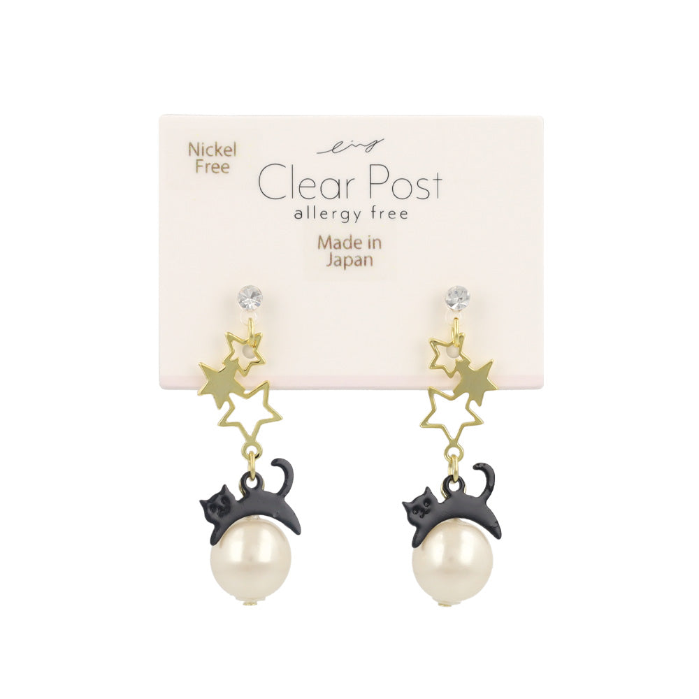 樹脂ピアス ニッケルフリー ネコと月 スタッドピアス