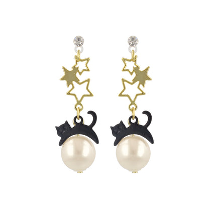 樹脂ピアス ニッケルフリー ネコと月 スタッドピアス