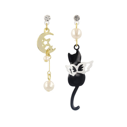 樹脂ピアス ニッケルフリー ネコと月 スタッドピアス