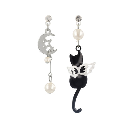 樹脂ピアス ニッケルフリー ネコと月 スタッドピアス