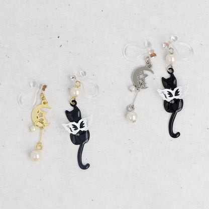 ノンホールピアス ニッケルフリー ネコと月 イヤリング 樹脂タイプ