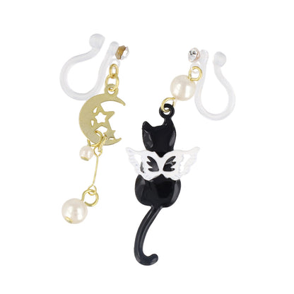 ノンホールピアス ニッケルフリー ネコと月 イヤリング 樹脂タイプ