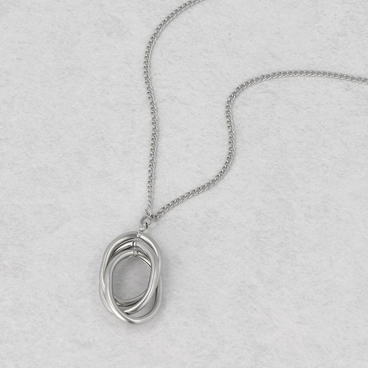 ネックレス ニッケルフリー sable silver メタル トリプル オーバル リング クロス ペンダントネックレス