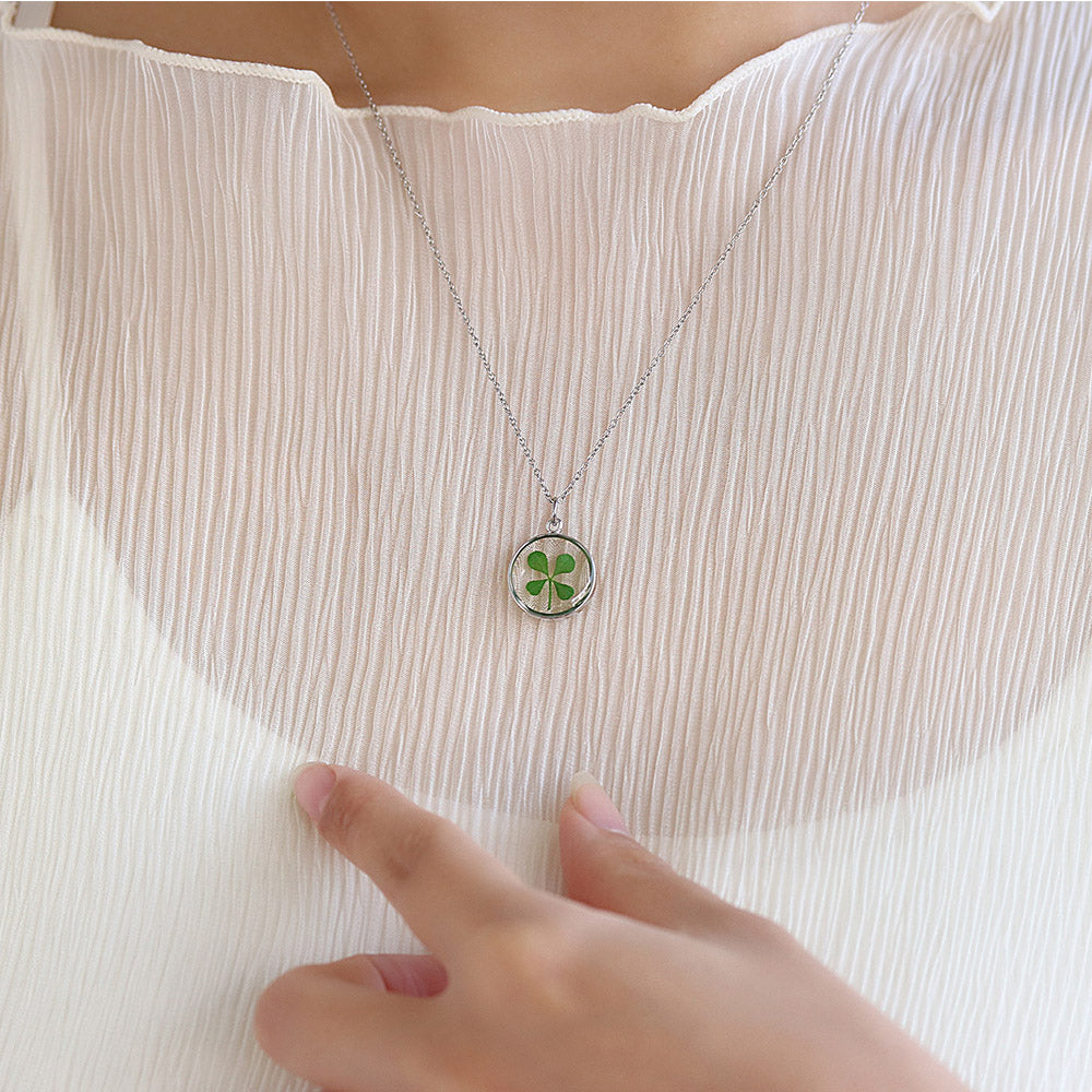 オーガニック　エイジング　ハリ・弾力　アプロティー チルチェ　ホワイト ネイジュ ティエンズ チルチェ ホワイト ネイジュ 30ml〔ブライトニング