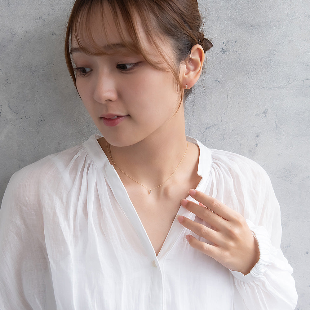 ネックレス tiny. ニッケルフリー メタル ストーン トリプル パール 小粒 超極細 チェーン プチネックレス