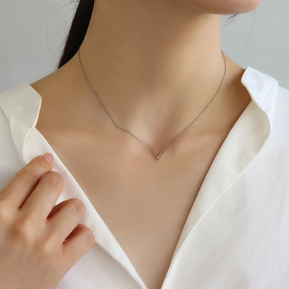 ネックレス ステンレス メタル V字 ライン トリプル ストーン 超極細 チェーン マグネット プチネックレス
