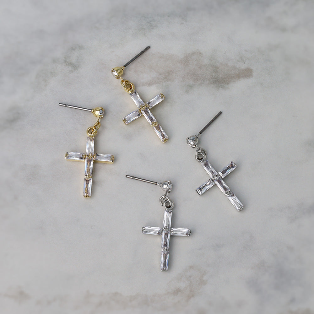 ピアス ニッケルフリー メタル キュービックジルコニア 十字架 クロス ライン ステンレスポスト スタッドピアス