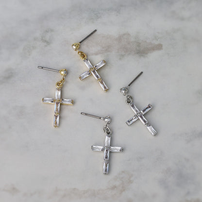 ピアス ニッケルフリー メタル キュービックジルコニア 十字架 クロス ライン ステンレスポスト スタッドピアス