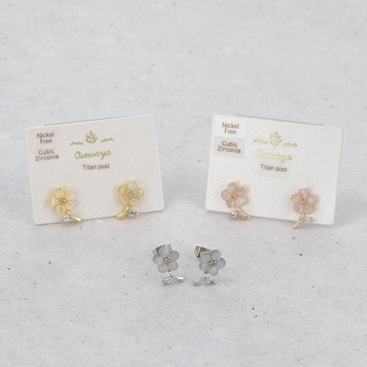 ピアス ニッケルフリー メタル ミニ フラワー 花 キュービックジルコニア 合成キャッツアイ チタンポスト スタッドピアス