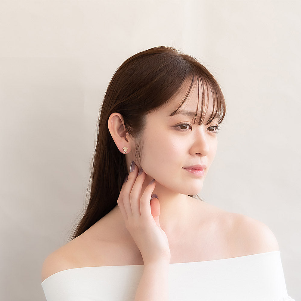 ピアス ニッケルフリー メタル ミニ フラワー 花 キュービックジルコニア 合成キャッツアイ チタンポスト スタッドピアス